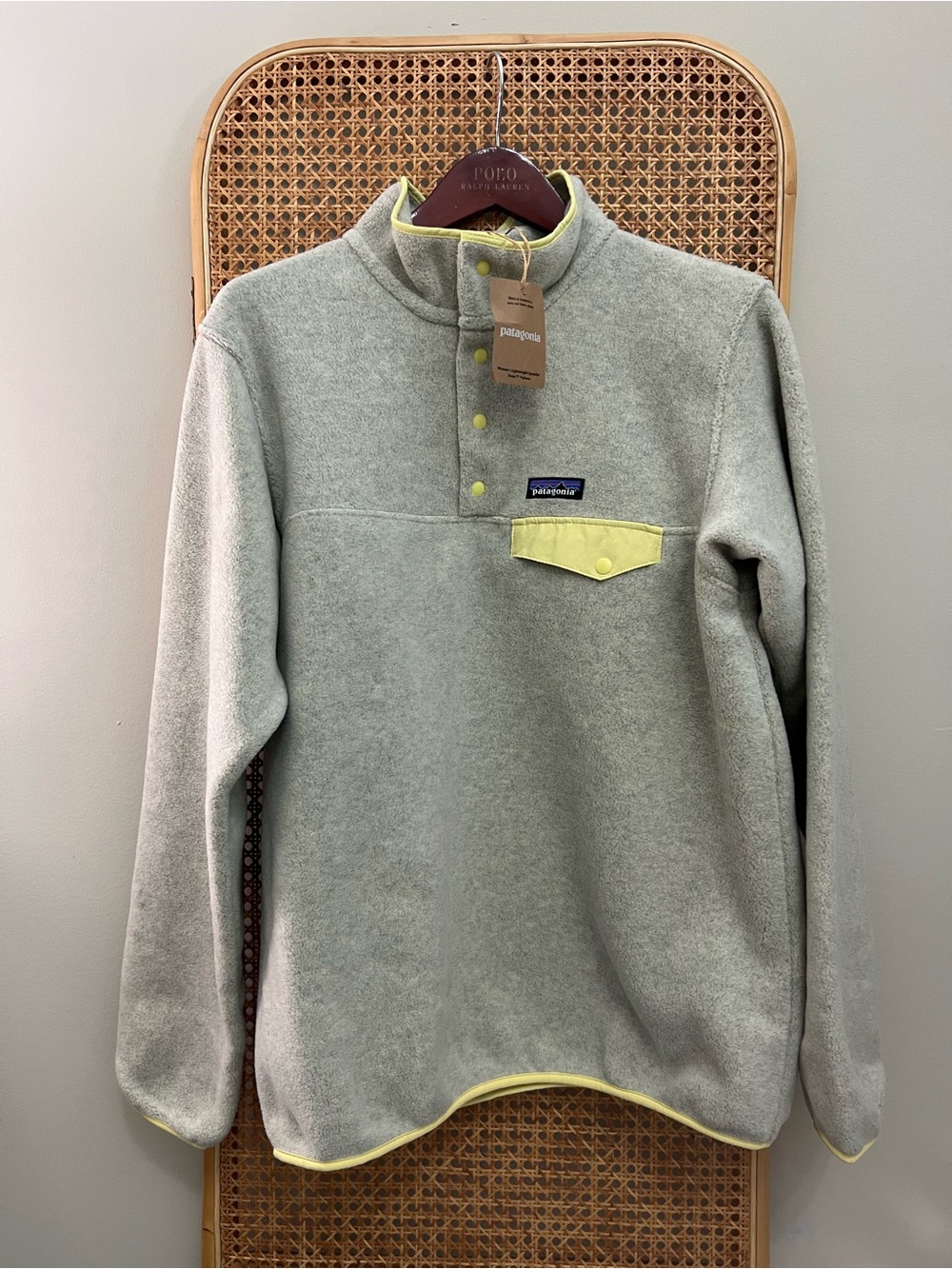 Patagonia Women’s Lightweight Synchilla Snap-T Fleece Pullover - Nearly Green